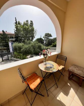 Lithino Apartments - 5Min From The Beach Agios Ioannis Peristerion Екстериор снимка