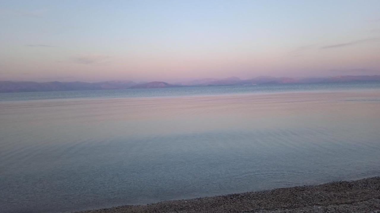 Lithino Apartments - 5Min From The Beach Agios Ioannis Peristerion Екстериор снимка